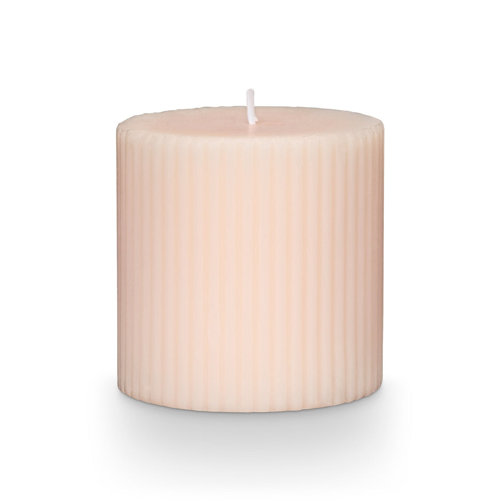 Coconut Milk Mango Small Fragranced Pillar Candle - Illume Candles - 46272051000