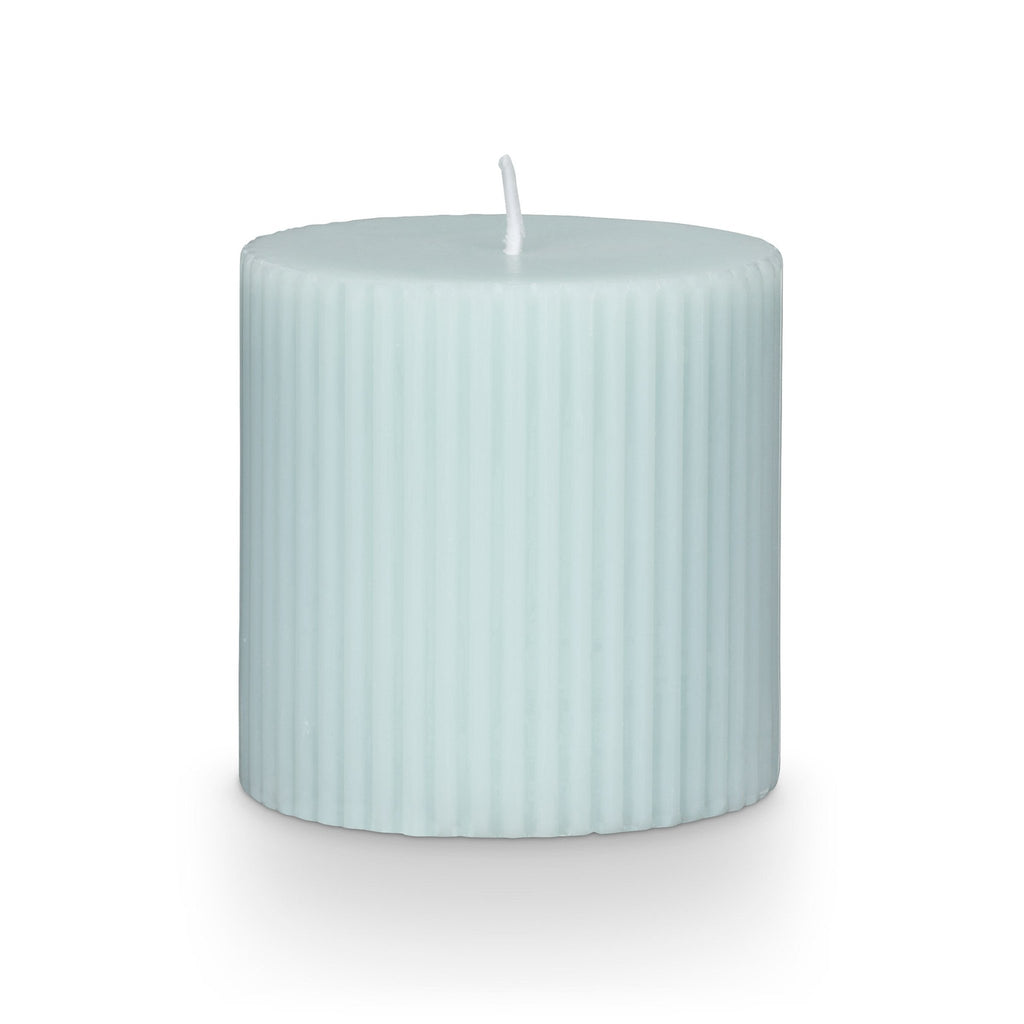 Fresh Sea Salt Small Fragranced Pillar Candle - Illume Candles - 46272341000