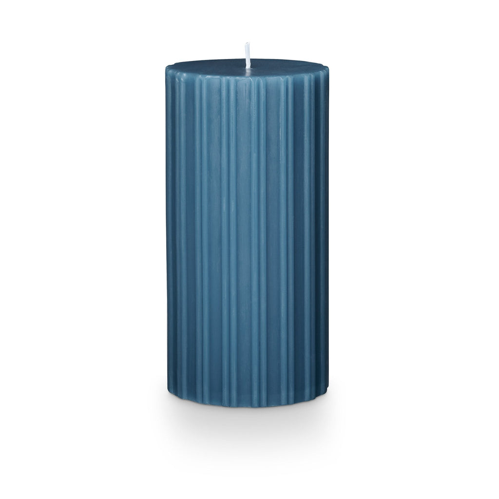 Hidden Lake Medium Fragranced Pillar Candle - Illume Candles - 46273002000